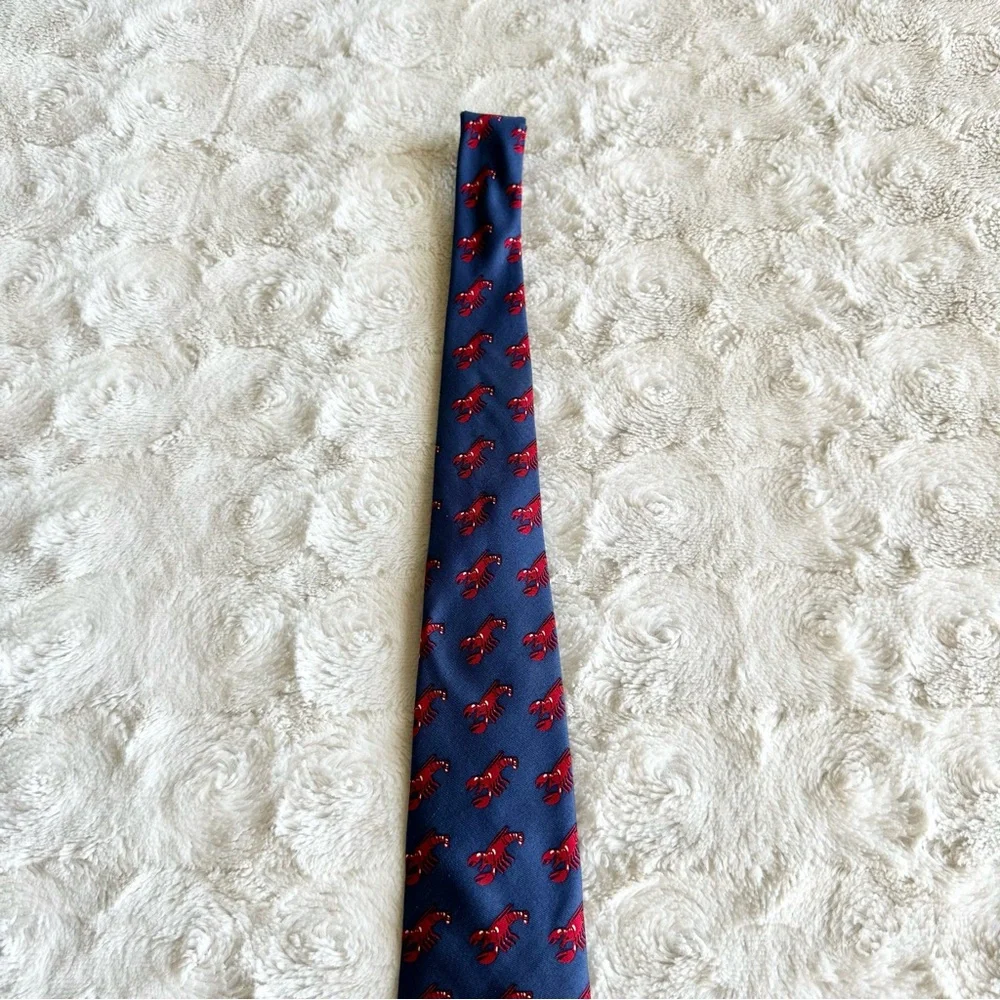 Vintage Tommy Hilfiger Necktie Mens Blue Lobster Coastal Nautical Silk USA Vtg